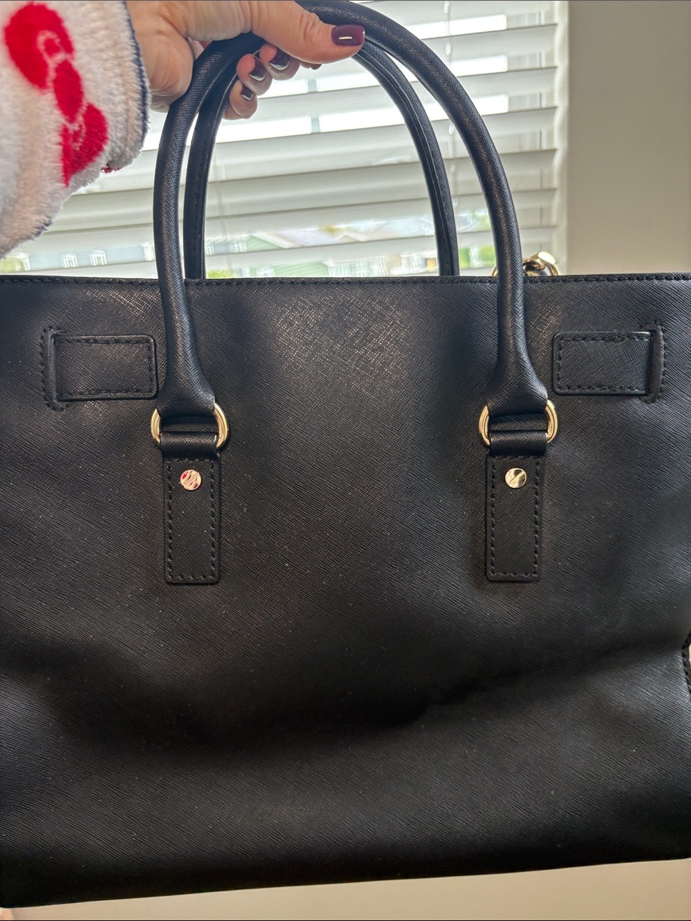 Michael Kors Black Saffiano Leather Shopper with Gold Hardware - Picture 4 of 4
